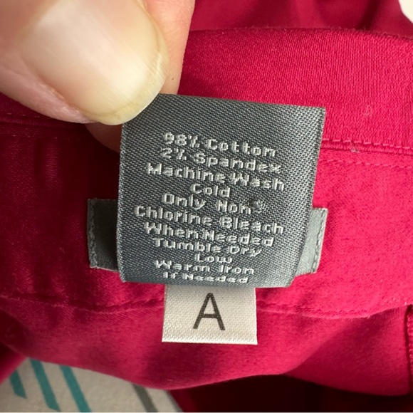 Ann Taylor Ruched Front Collared V-Neck Fitted Wine Colored Blouse - Picture 7 of 7